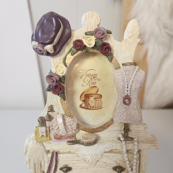 Vintage 90s Figi Dresser Collage Photo Picture Frame Resin Cottagecore Victorian - Picture 3 of 16
